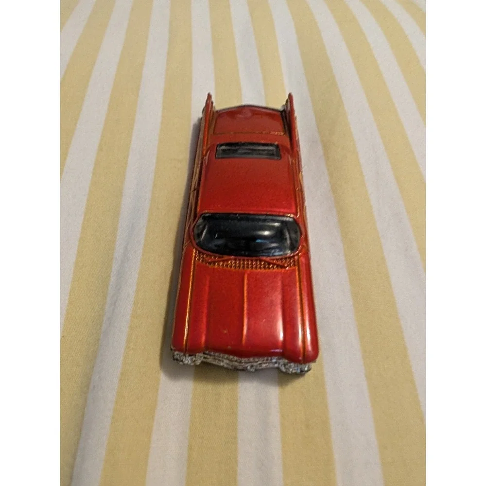 Hot Wheels 2001 Custom 59 Cadillac Red 1:64 Loose